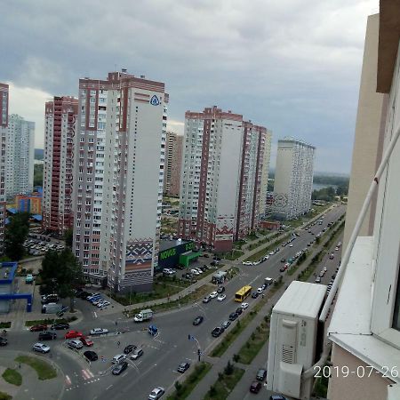 Люкс Апартаменты На Позняках Kiev Ngoại thất bức ảnh