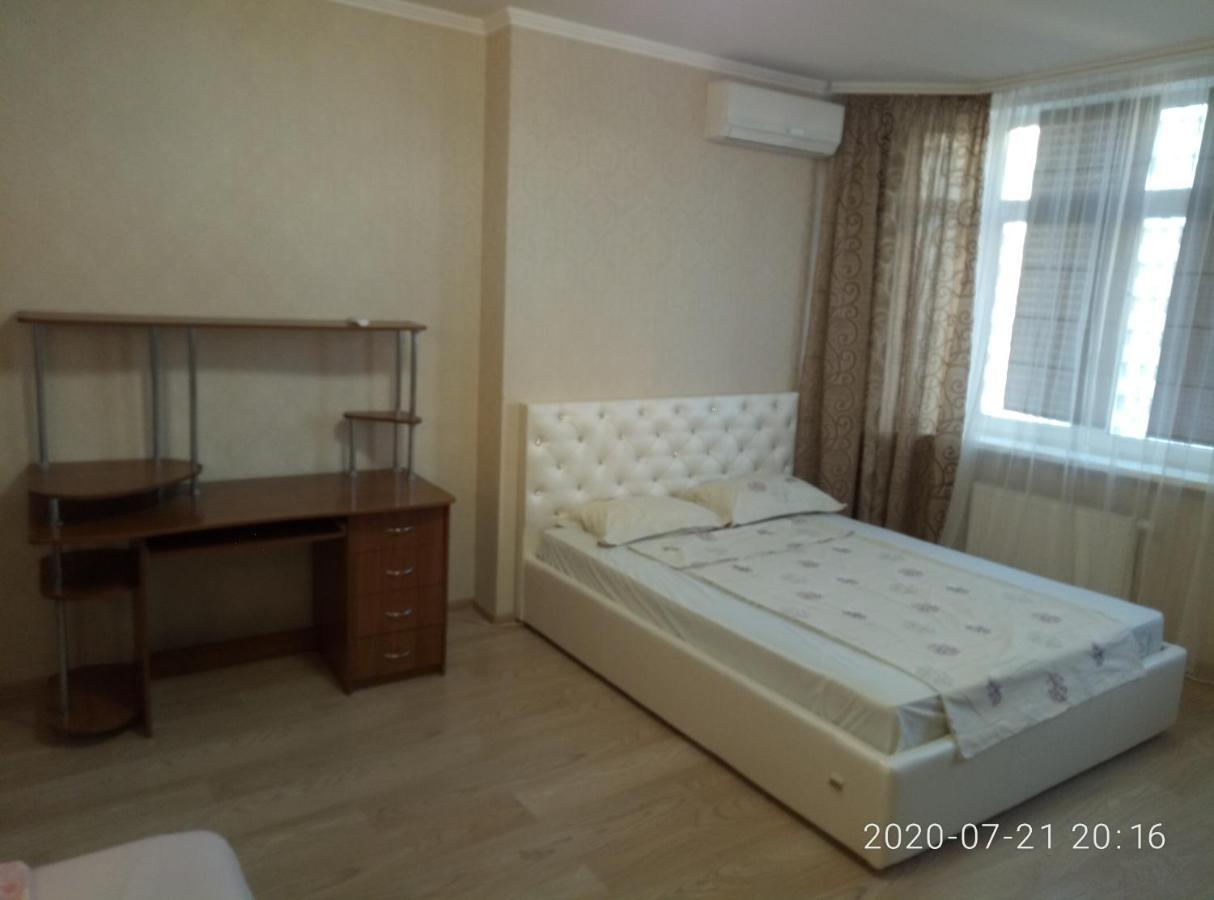 Люкс Апартаменты На Позняках Kiev Ngoại thất bức ảnh