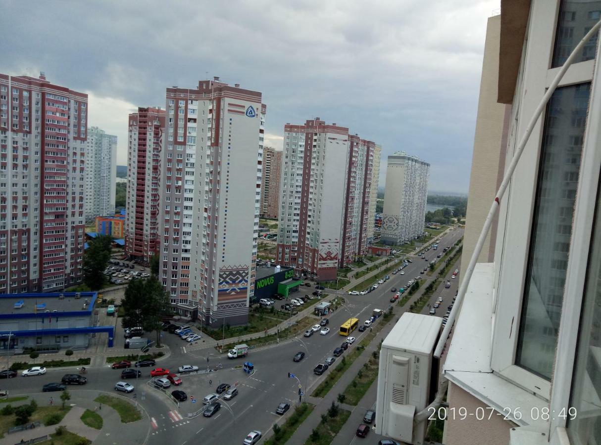 Люкс Апартаменты На Позняках Kiev Ngoại thất bức ảnh